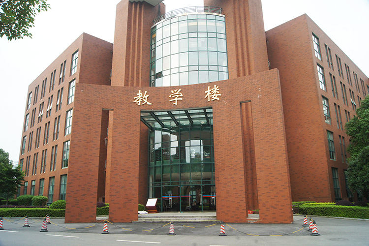 �L(zh��ng)ɳ��ί�hУ⁽��V����