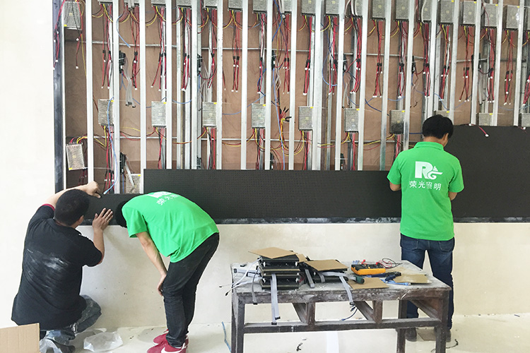 ����ʡLED�@ʾ��  �Lɳ�҃�(n��i)P3�@ʾ��