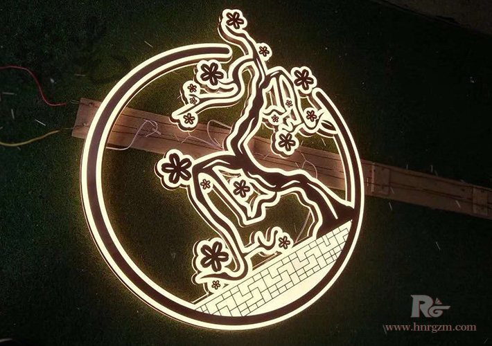 ⁽��P��������l(f��)���� �Lɳ�l(f��)���֏S�҃r��