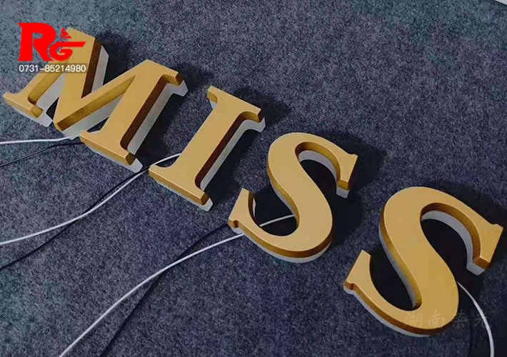 �L(zh��ng)ɳLED������