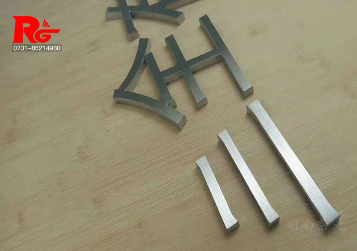 �Lɳ���P���