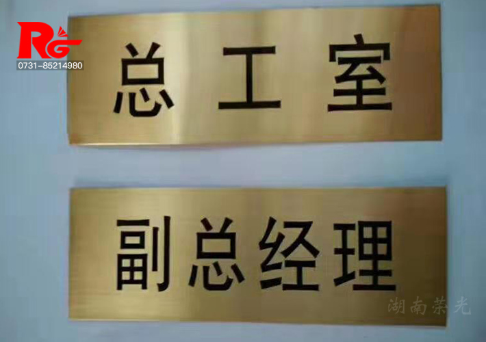 �Lɳ���R����