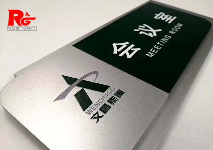 �Lɳ����������