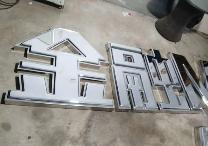 ���P�������